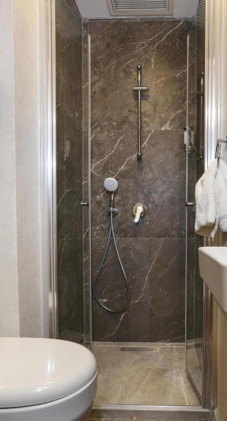 Discovery Hotel Istambul Extérieur photo