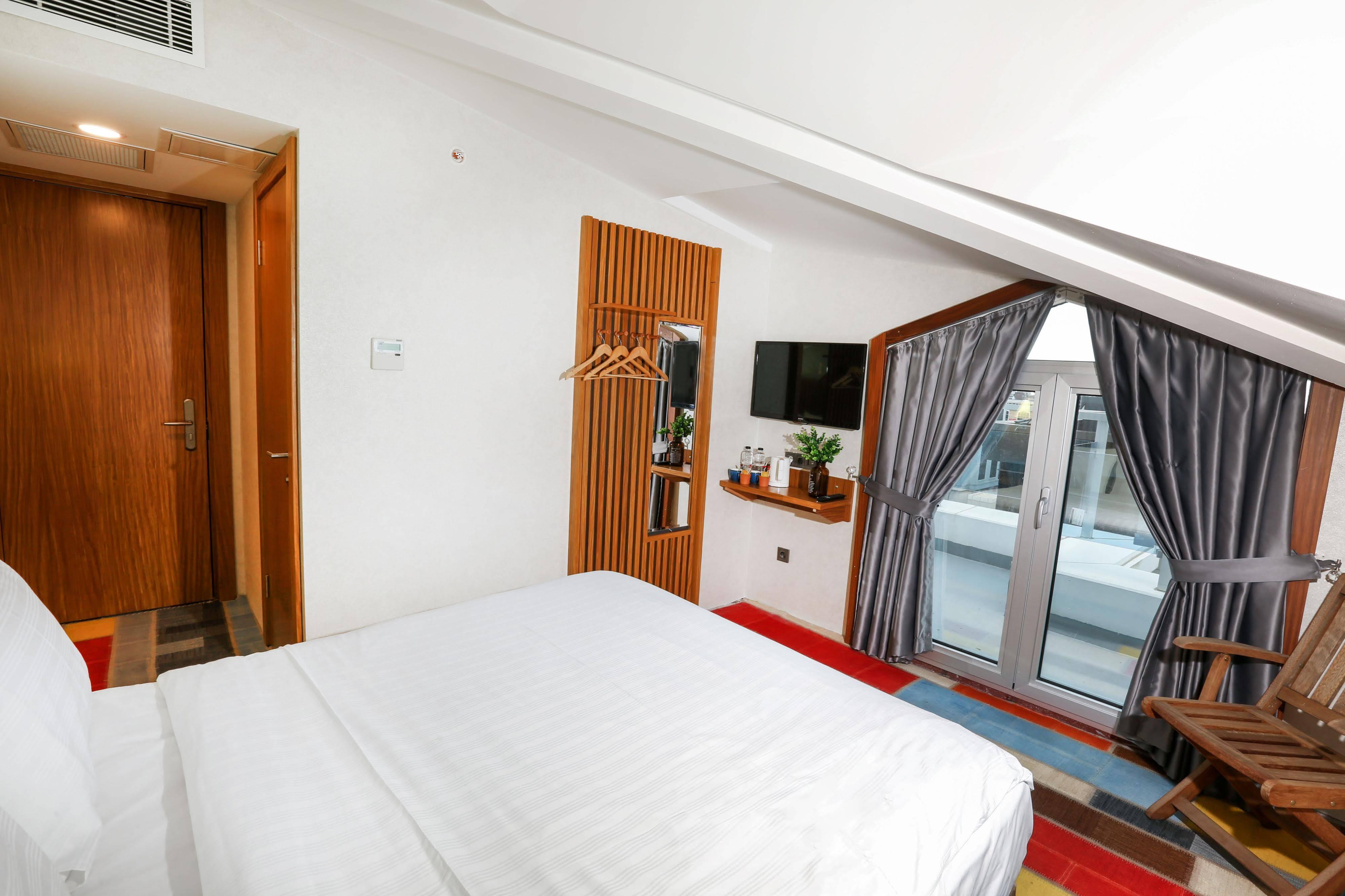 Discovery Hotel Istambul Extérieur photo